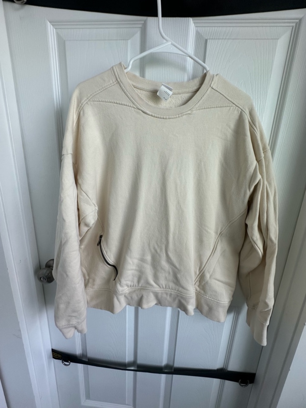 Lole Cream Crewneck Sweater